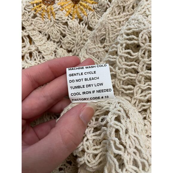 Rebellion Crochet Vest Small Sunflower Embroidered Button Front 100% Cotton Boho - Picture 7 of 8